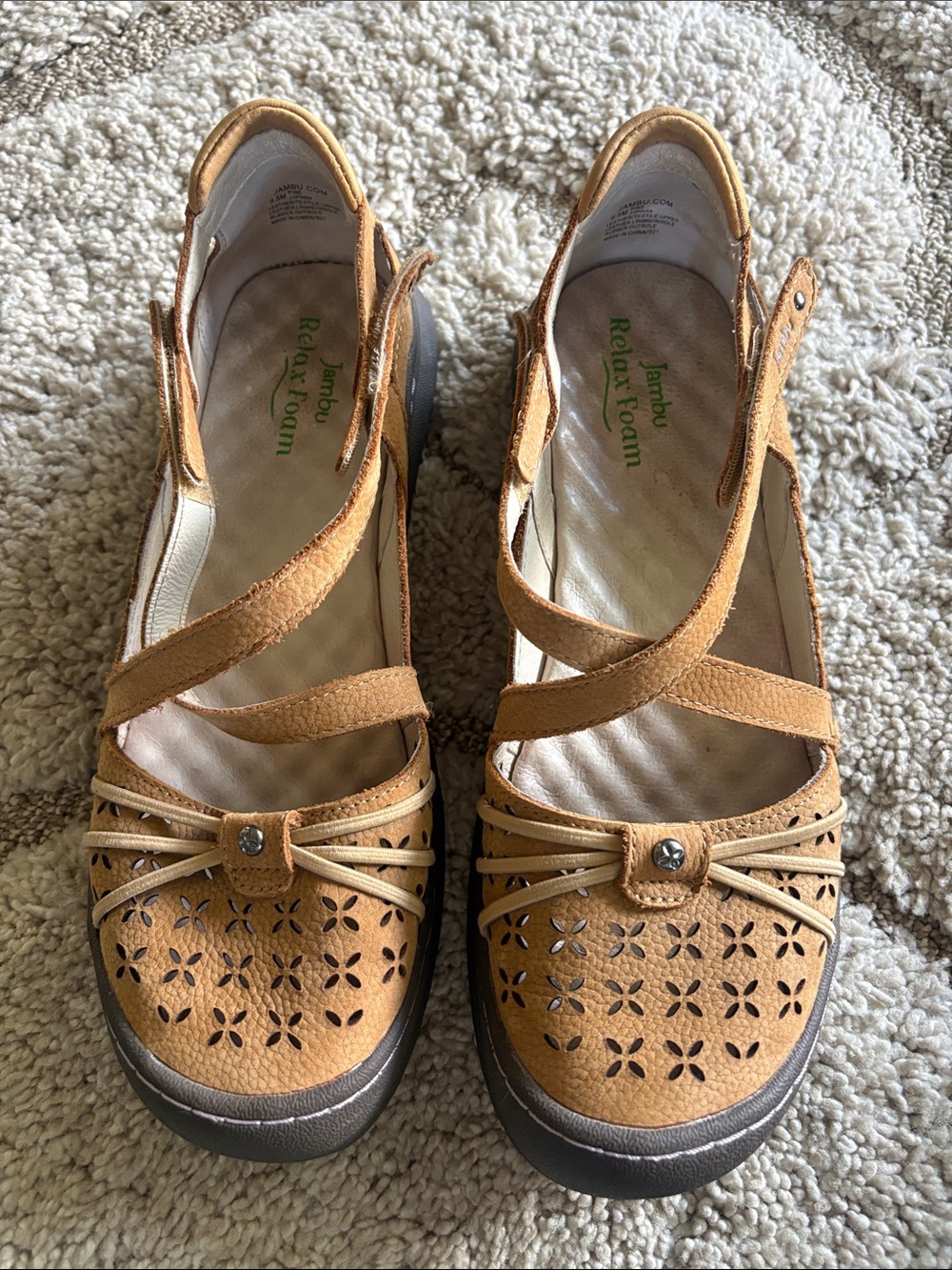 Jambu JBU mary Jane’s women’s 9.5 brown leather